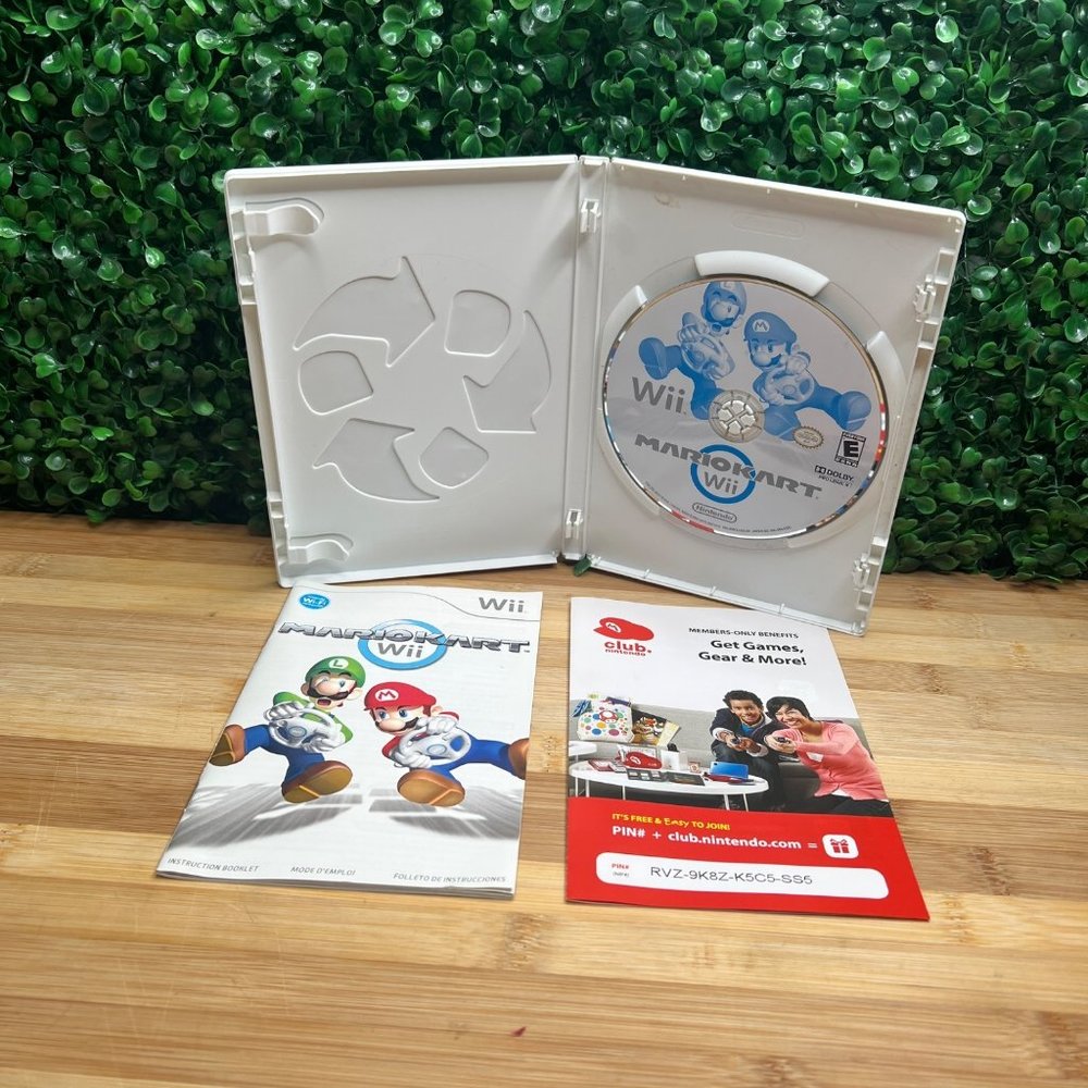 Mario Kart Wii Game Nintendo Wii Complete with Manuals CIB tested